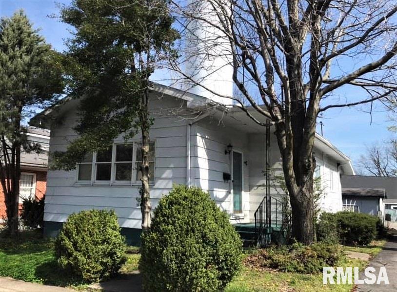 211 W 10th St., Metropolis, IL 62960