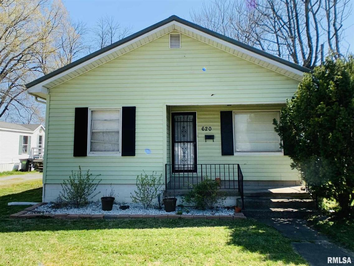 620 S Main St., Harrisburg, IL 62946