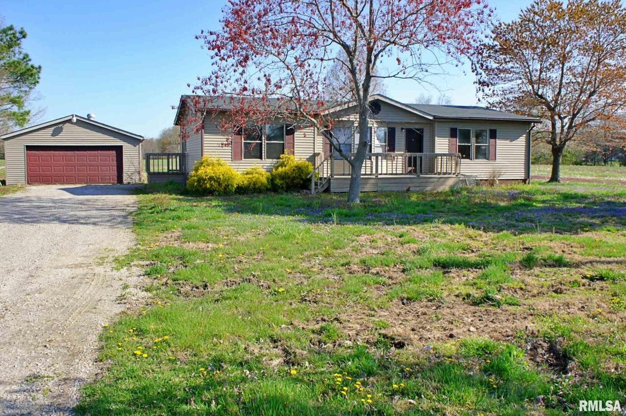 1195 Country Club Rd., Metropolis, IL 62960