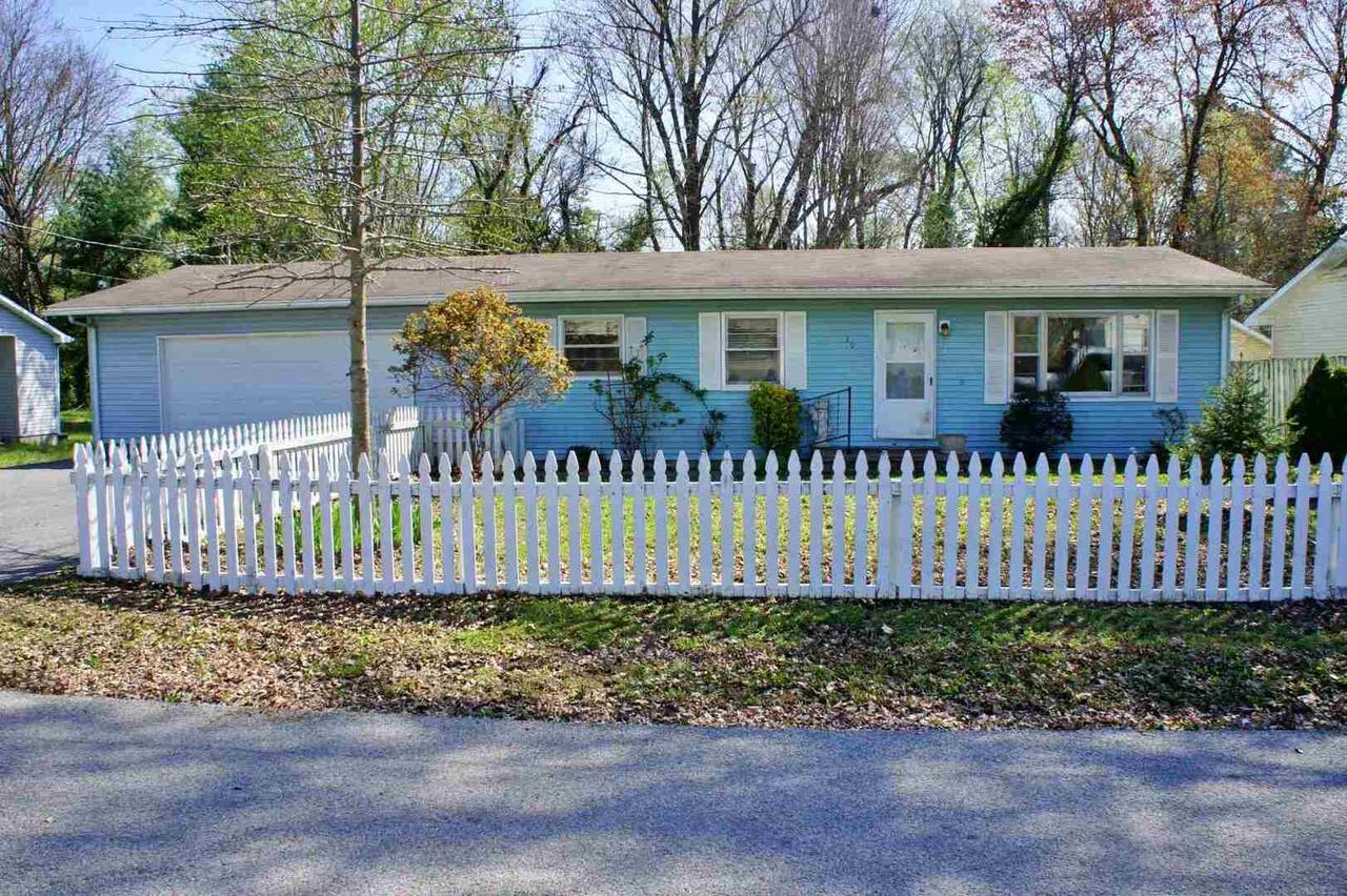 30 Adkins St., Metropolis, IL 62960