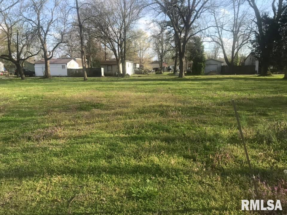 000 E 17th St., Metropolis, IL 62960