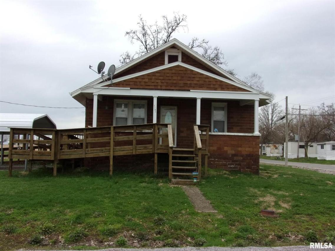 1702 S Brookside Ave., Centralia, IL 62801