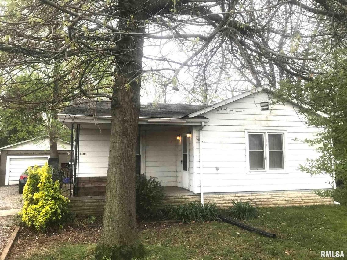 1107 E Rendleman St., Carbondale, IL 62901