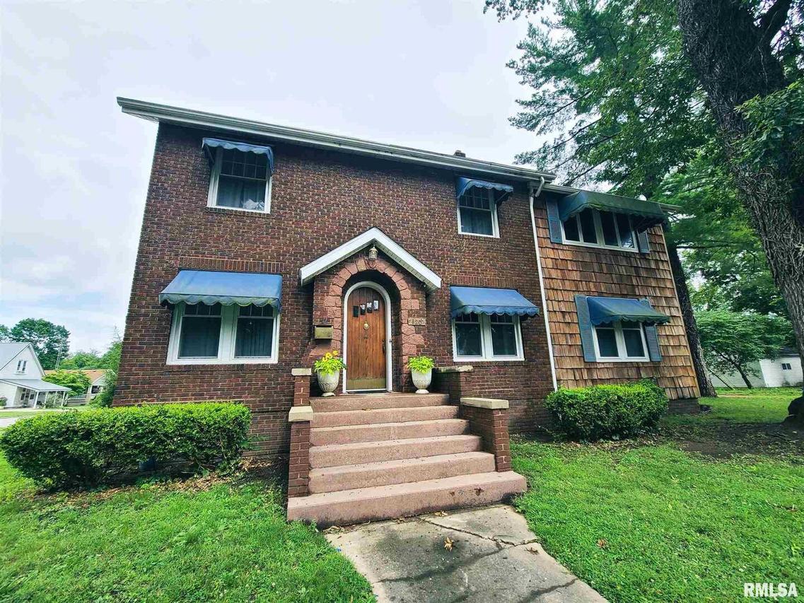 620 N College St., Salem, IL 62881