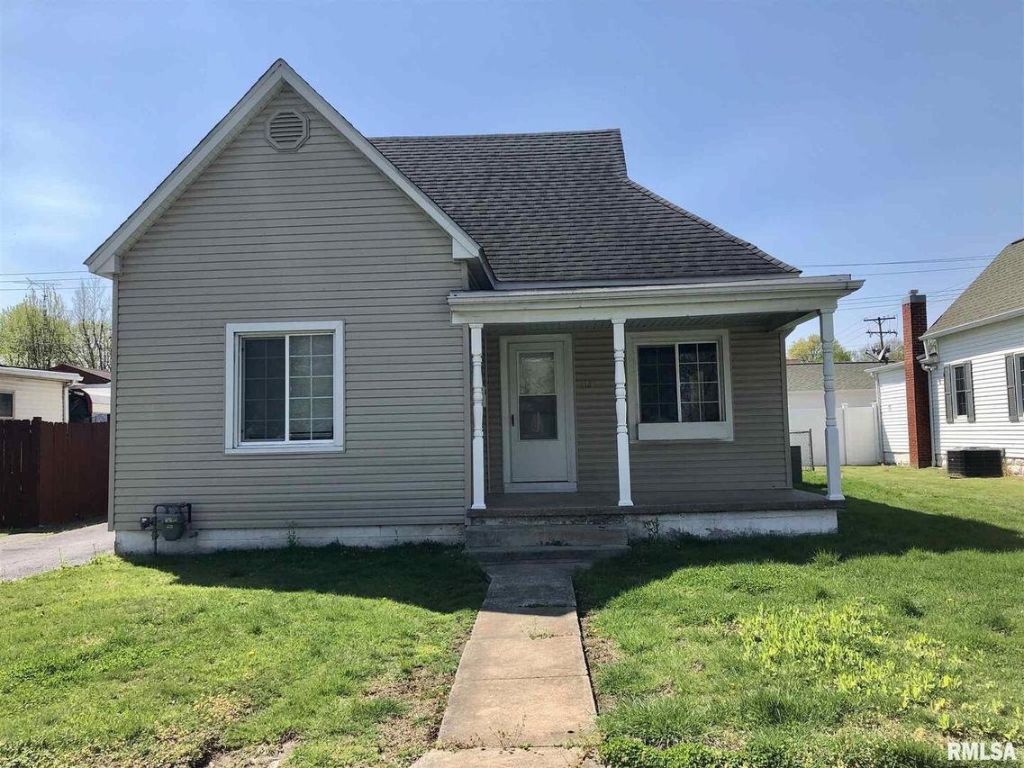 417 N 9th St., Herrin, IL 62948