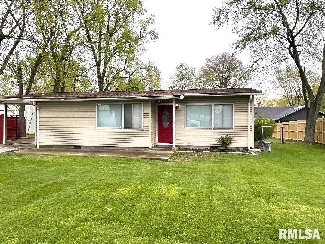 206 Charlotte St., Centralia, IL 62801