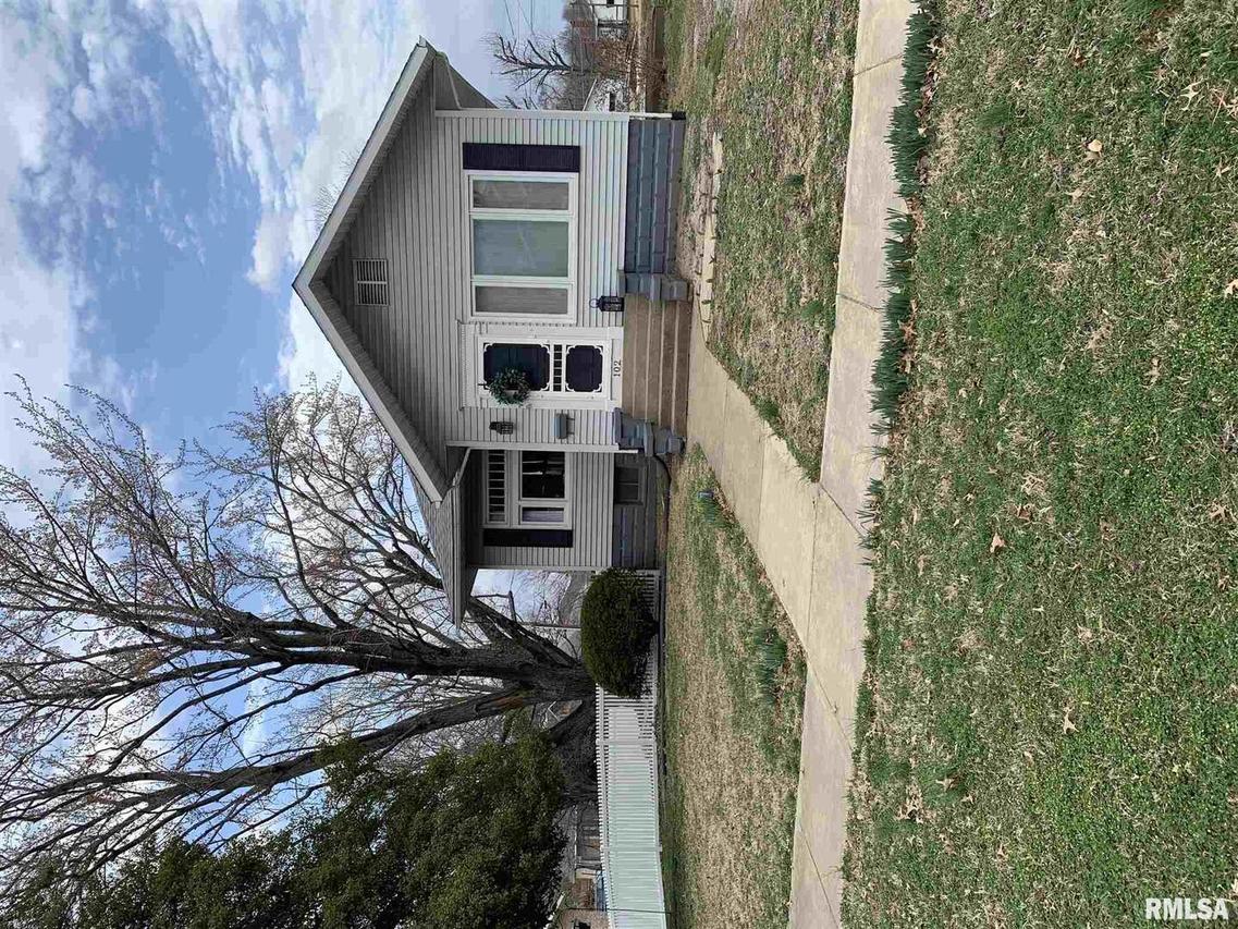 102 Laurel Ave., Duquoin, IL 62832