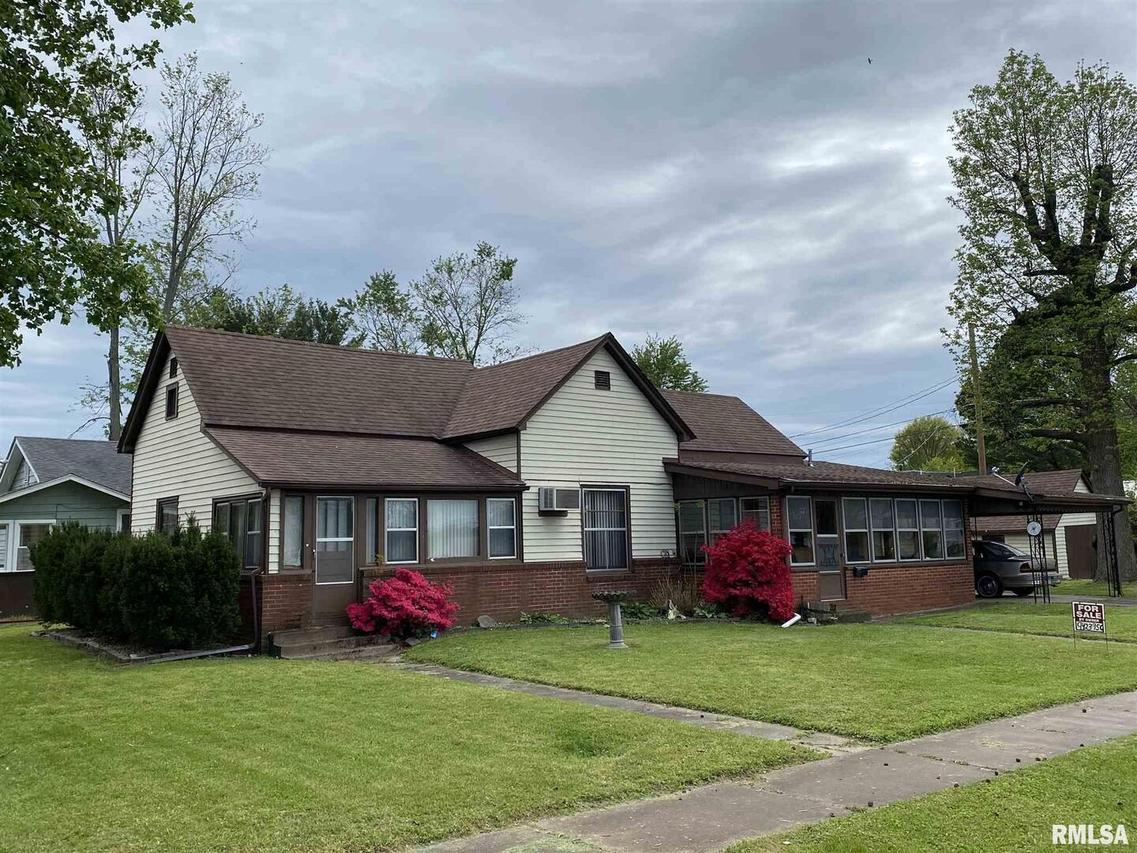 301 S 17th St., Herrin, IL 62948