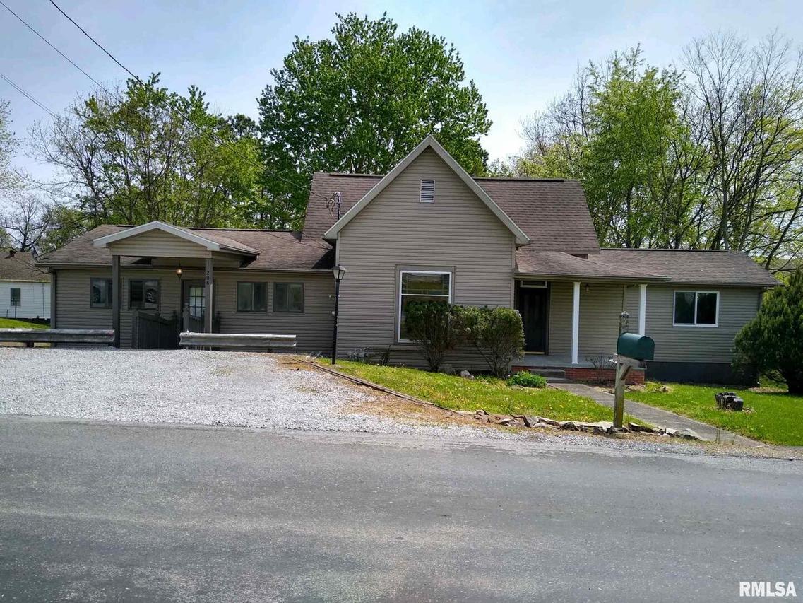 208 N 3rd St., Vienna, IL 62995