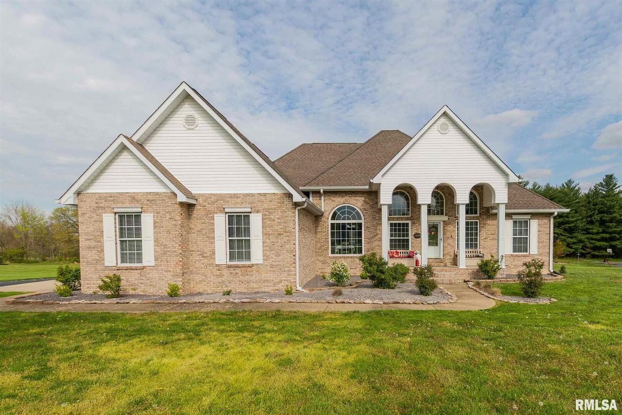 14230 N Manhattan Ln., Mt Vernon, IL 62864