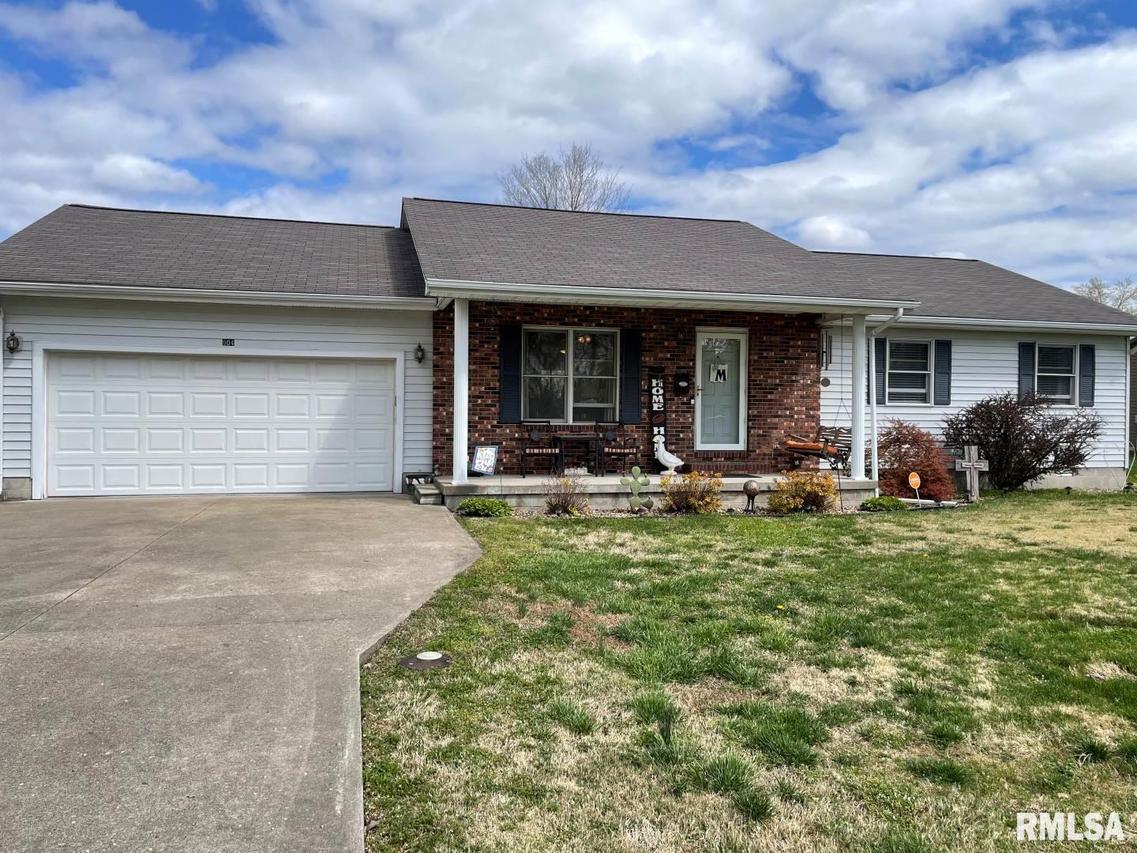 904 E Thompson St., Marion, IL 62959