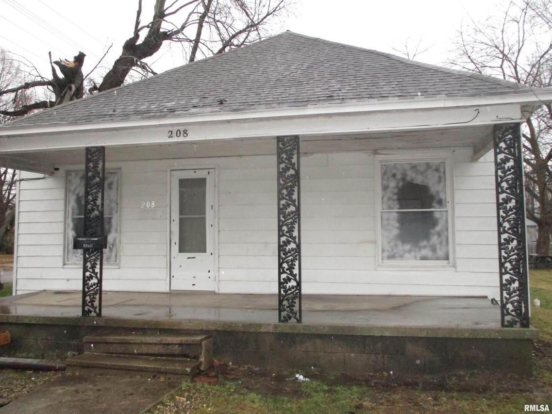 208 E Reed St., Benton, IL 62812