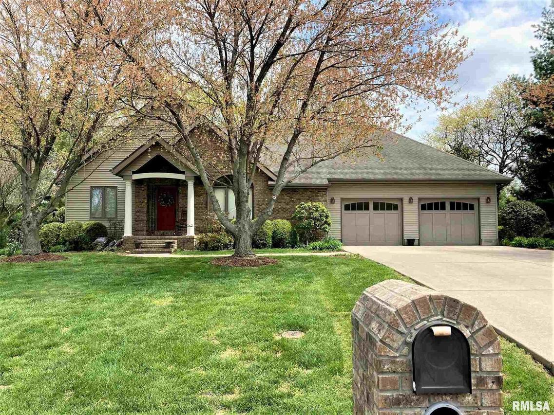 1413 Greenleaf Dr., Herrin, IL 62948