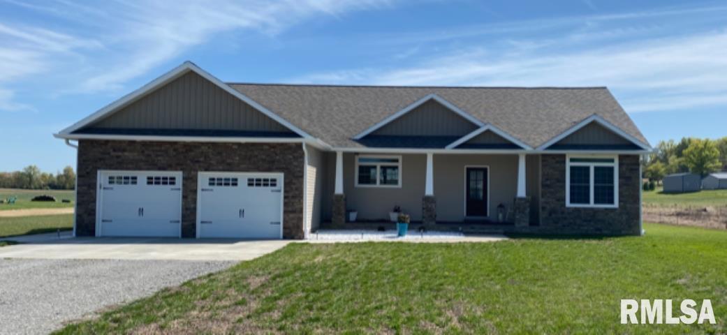 913 Forever Ln., Carbondale, IL 62901