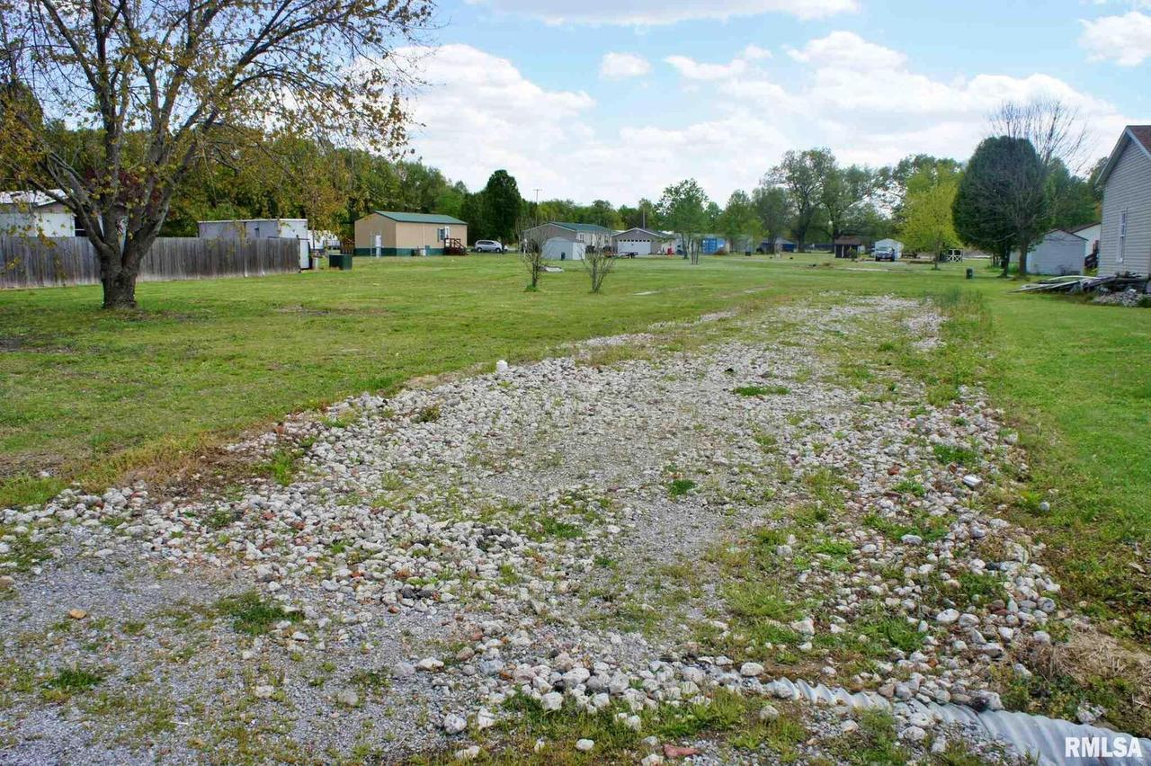 518 E 7th St., Brookport, IL 62910