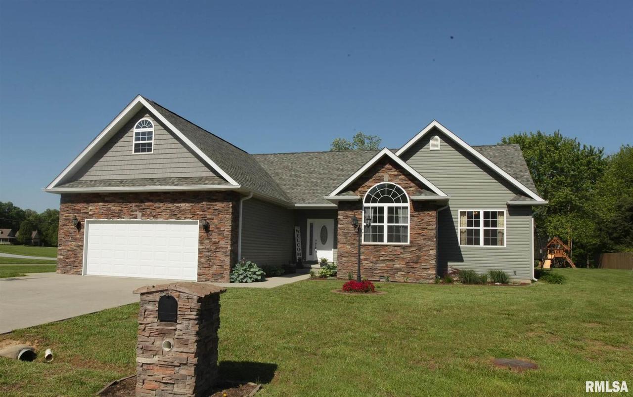 101 Excalibur Dr., Carterville, IL 62918