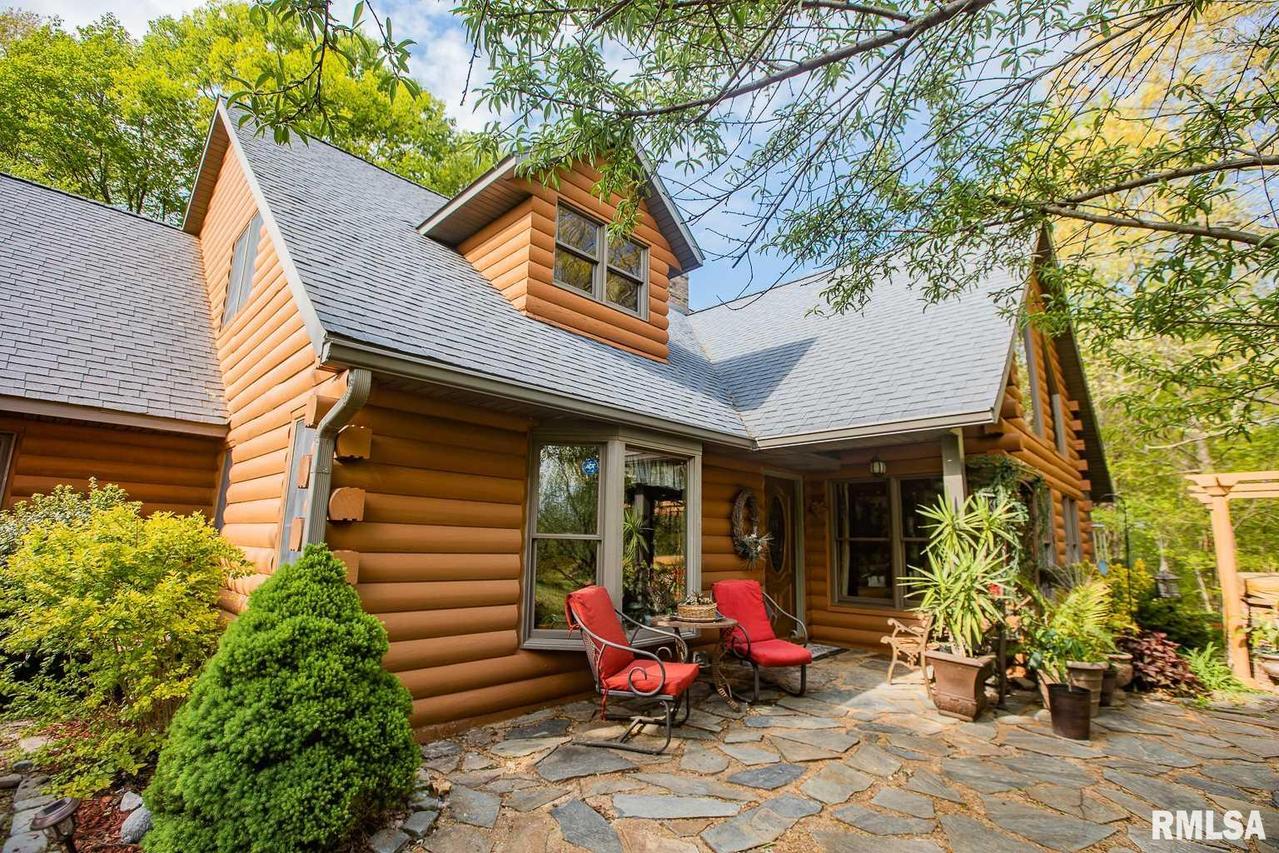 1827 Etherton Rd., Murphysboro, IL 62966