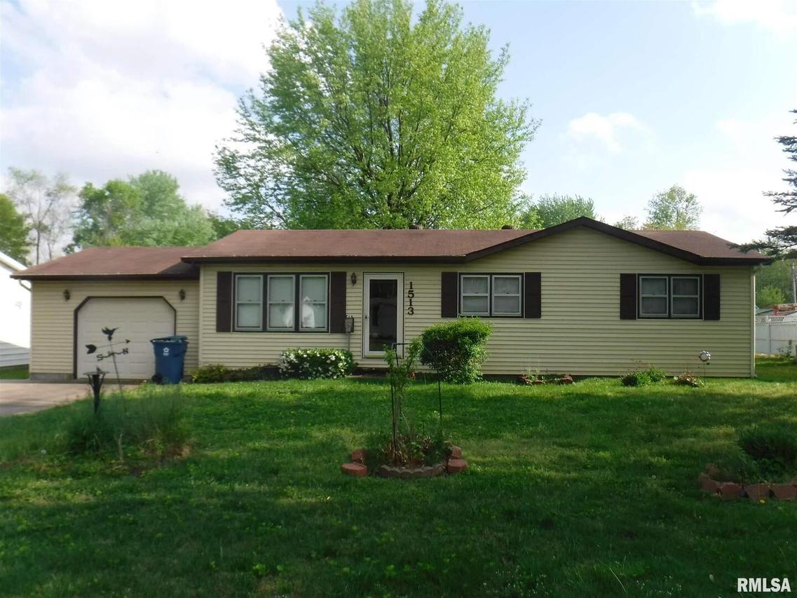 1513 Sunset St., Mt Vernon, IL 62864