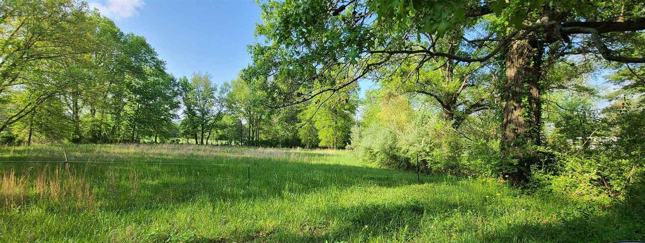 913 Wastena St., Benton, IL 62812