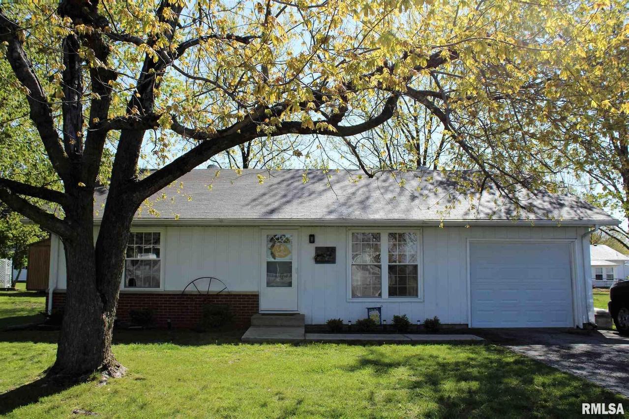 306 Roddy Rd., Salem, IL 62881