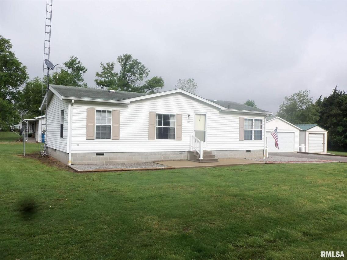 101 S Gum St., Belle Rive, IL 62810