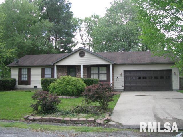 1351 Coral Way, Carbondale, IL 62901