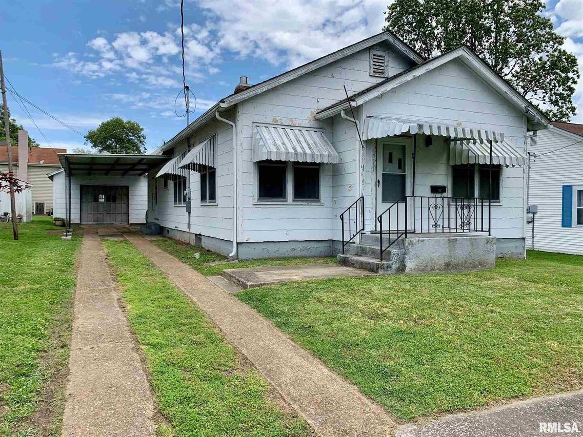 305 E 7th St., Metropolis, IL 62960