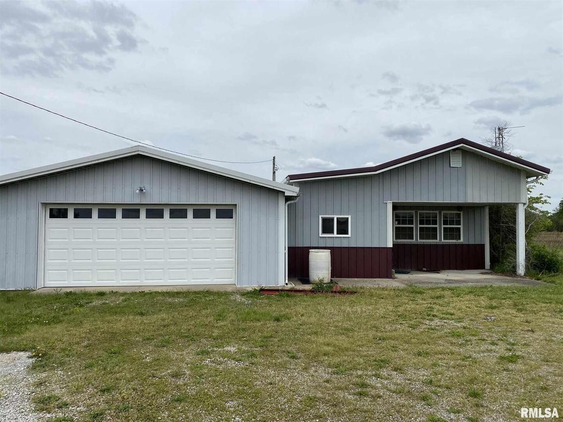 4618 E Richview Rd., Woodlawn, IL 62898