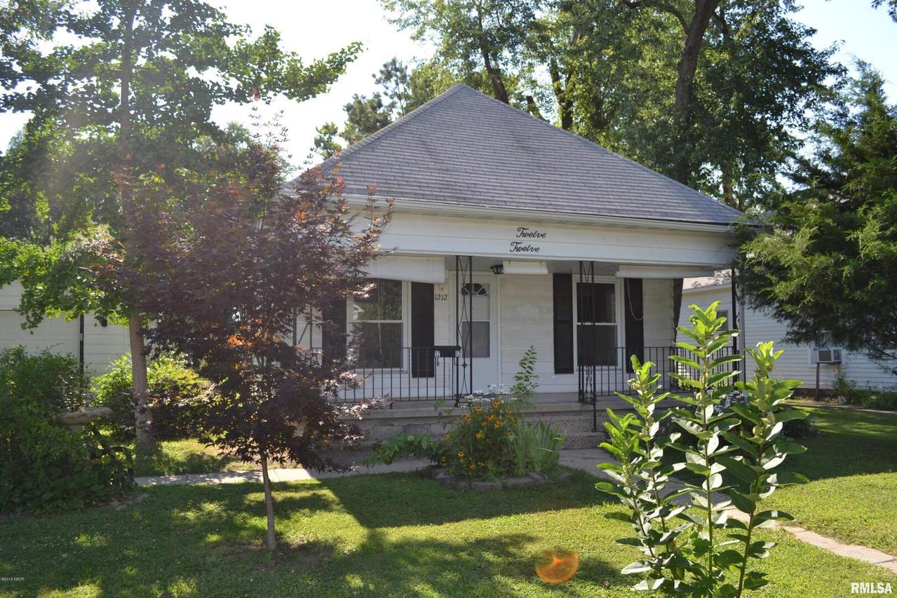 1212 Dover St., Centralia, IL 62801