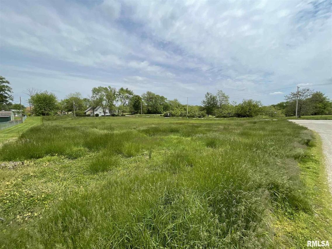 S Marion St., Salem, IL 62881