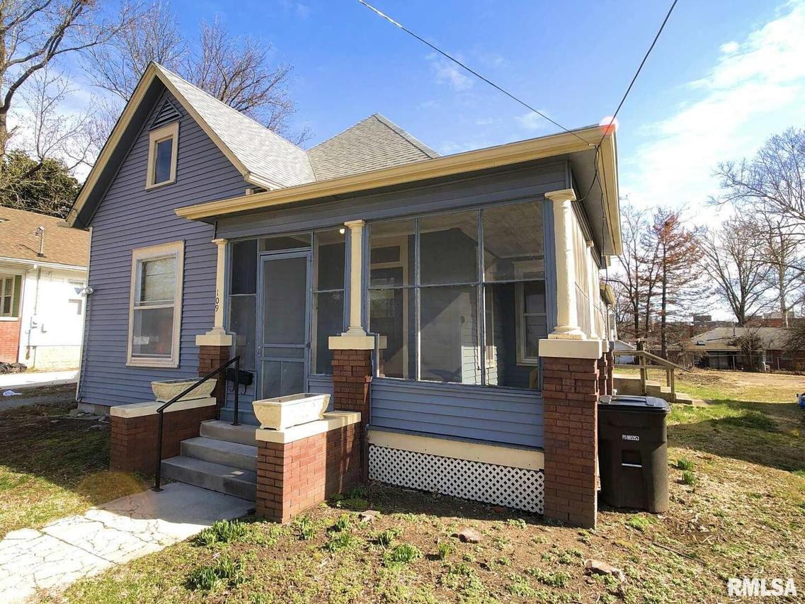 109 N Springer St., Carbondale, IL 62901