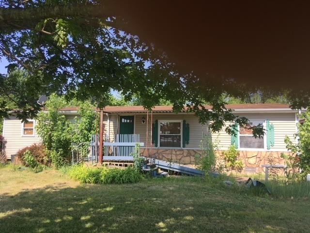 5745 State Route 37, Salem, IL 62881