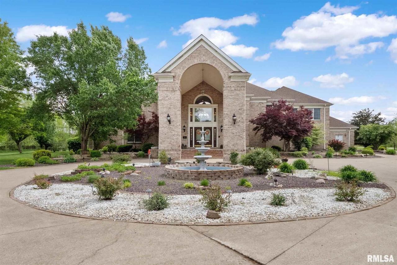 1831 E Calumet St., Centralia, IL 62801