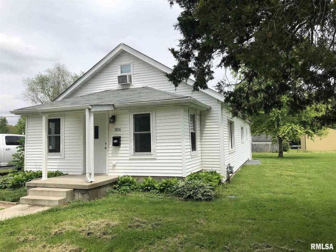 306 N Stotlar St., Benton, IL 62812