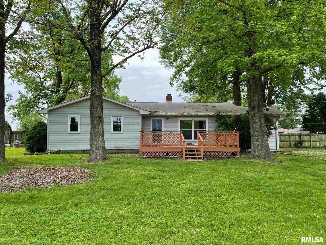 1205 S 16th St., Herrin, IL 62948