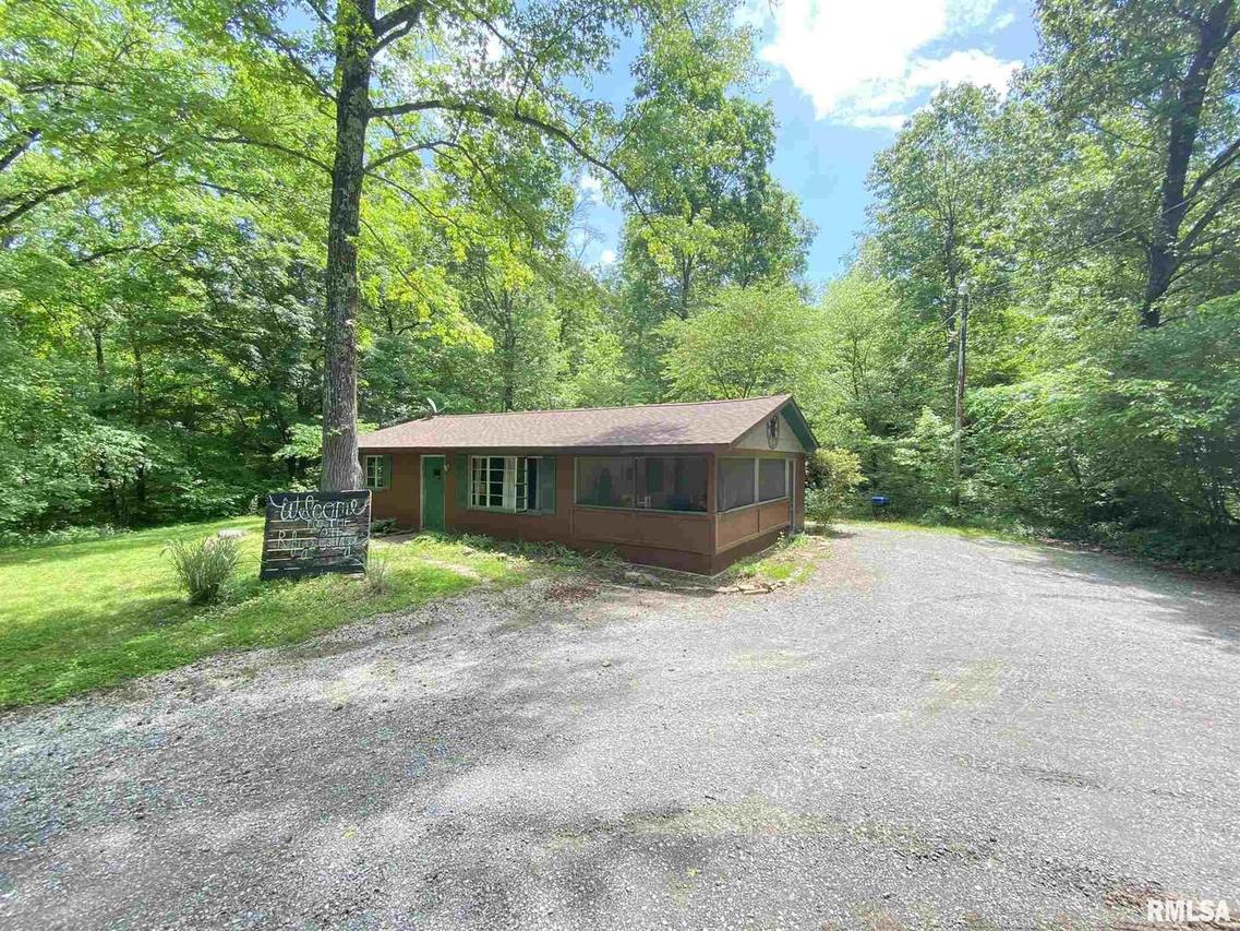 3982 Devils Fork Rd., Carbondale, IL 62902