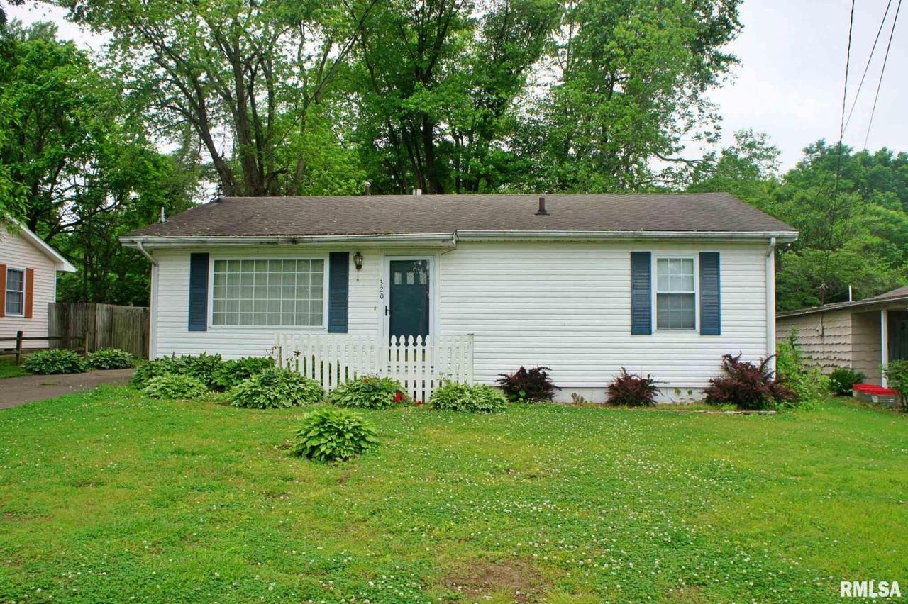 320 Lindsey Ave., Metropolis, IL 62960
