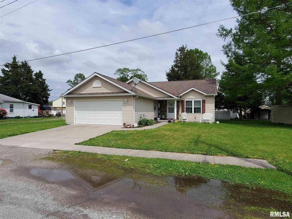 512 Mason St., Pinckneyville, IL 62274