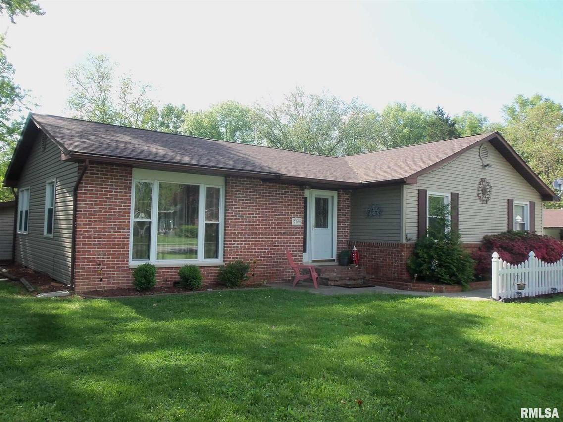 709 Sheridan Dr., Benton, IL 62812