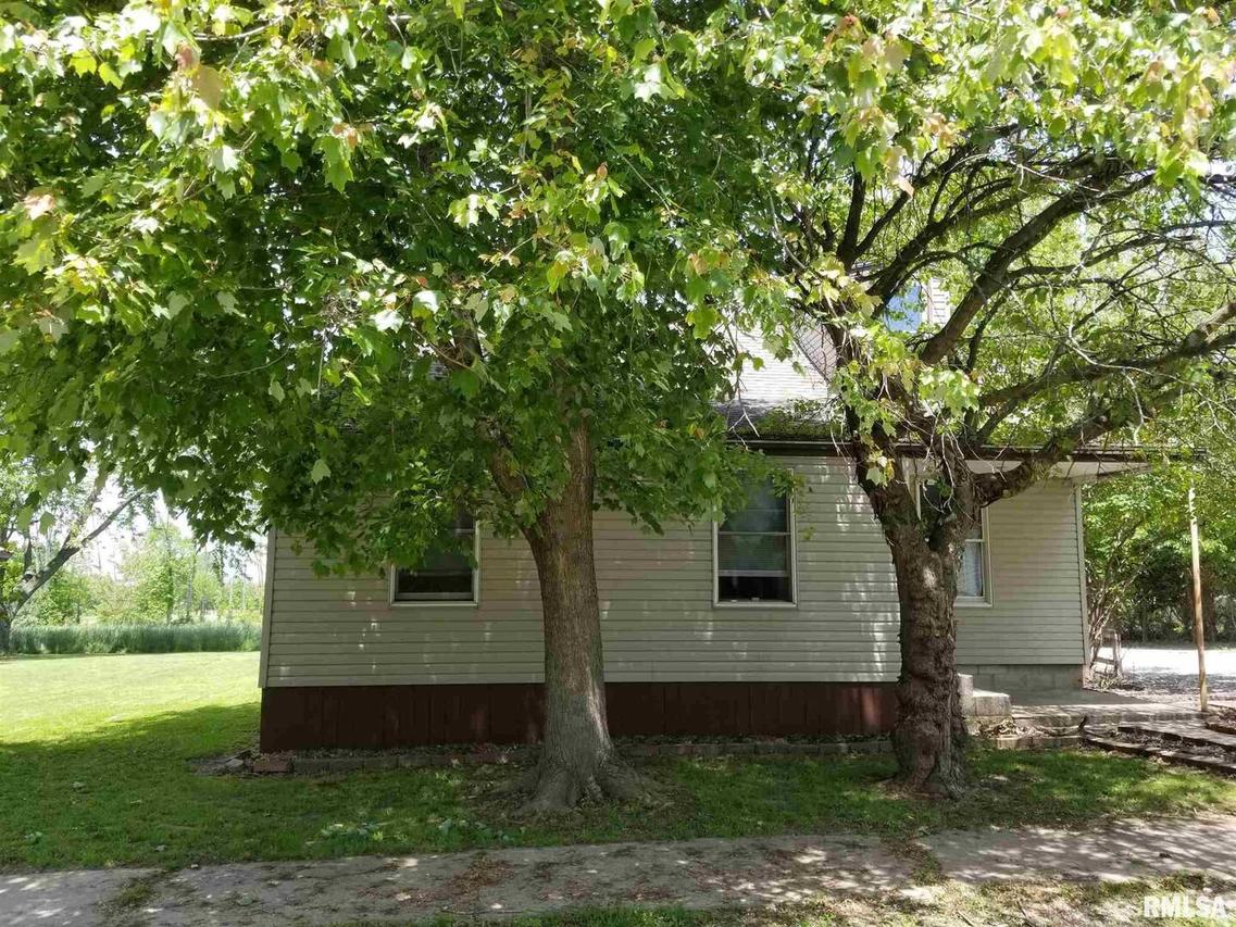 1711 E Lindell St., West Frankfort, IL 62896