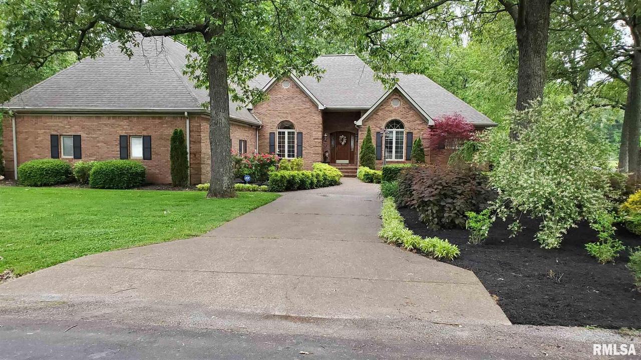 1 Hickory Dr., Metropolis, IL 62960