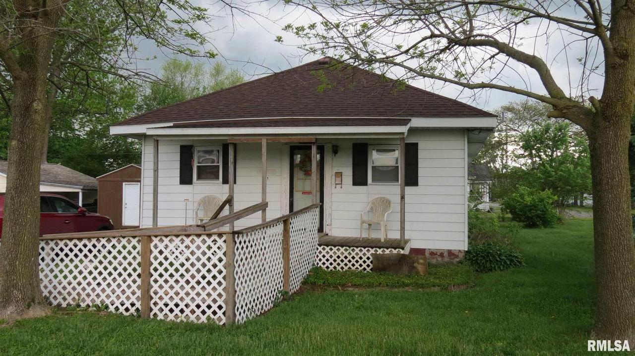 501 S Madison Ave., Duquoin, IL 62832