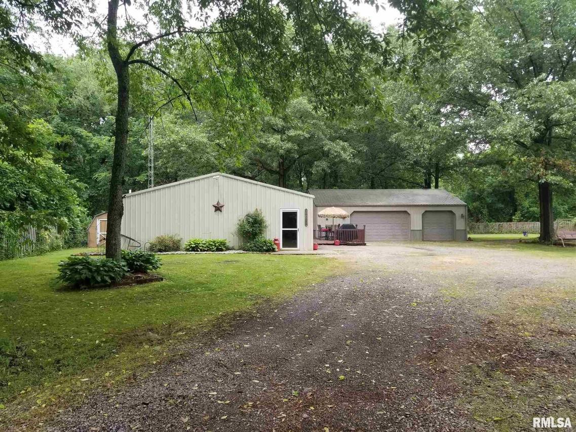 1362 Whisperway, Benton, IL 62812