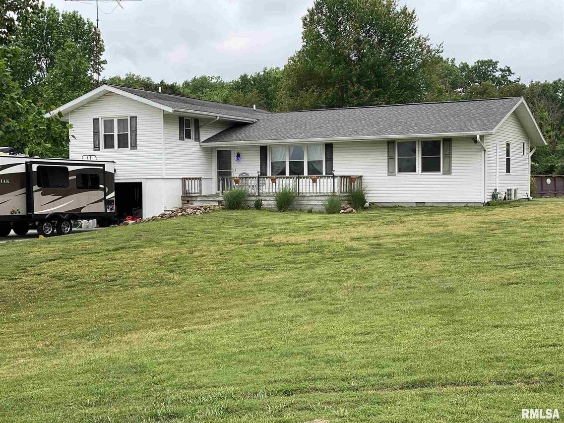 9176 E Illinois Highway 148 Route, Waltonville, IL 62894