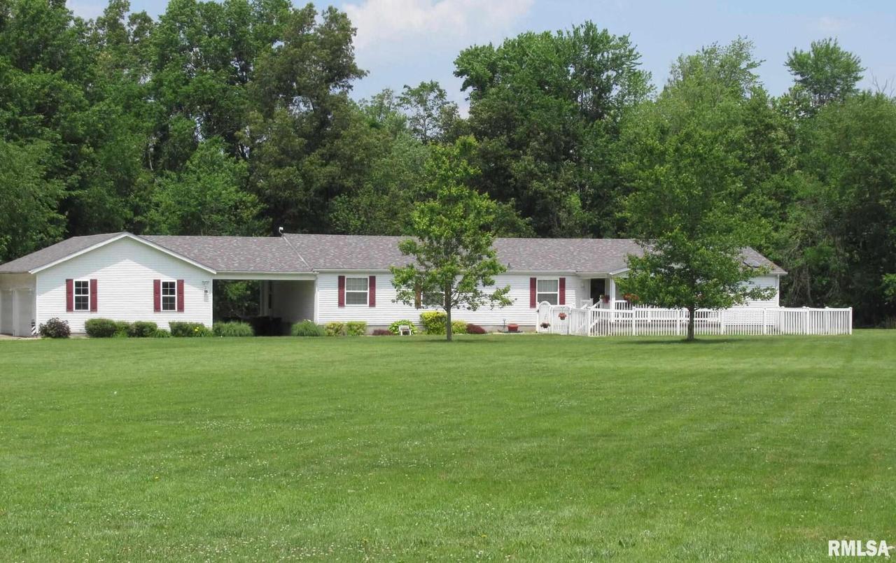 2211 W Cherry St., Herrin, IL 62948