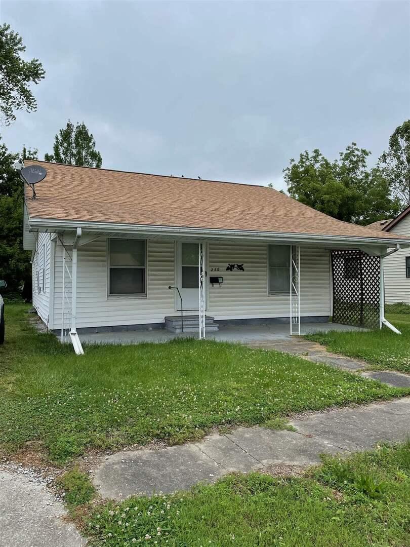 215 Elm St., Zeigler, IL 62999