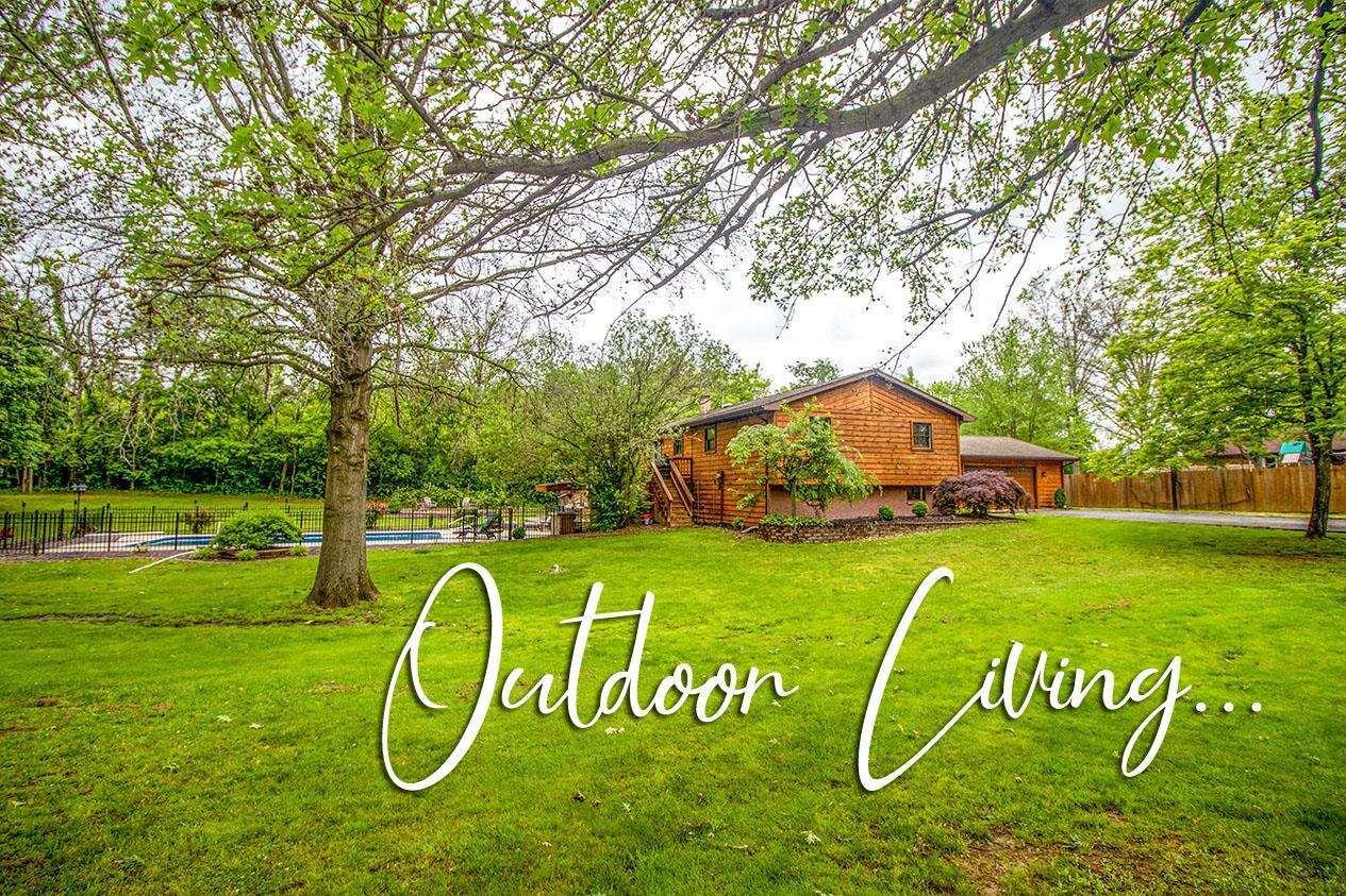 2039 Shook Ln., Centralia, IL 62801