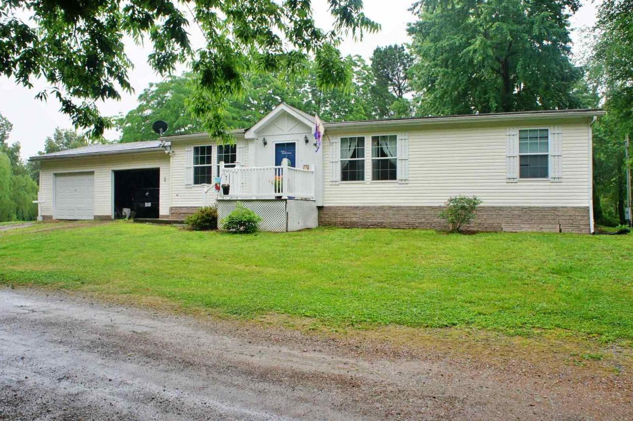 4250 Whippoorwill Ln., Metropolis, IL 62960