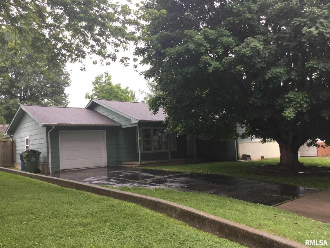 107 Plum St., Anna, IL 62906