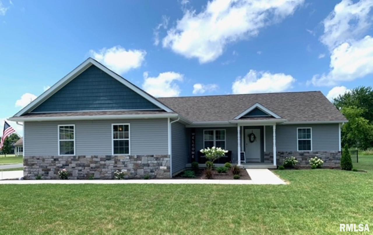 1601 S Division St., Carterville, IL 62918